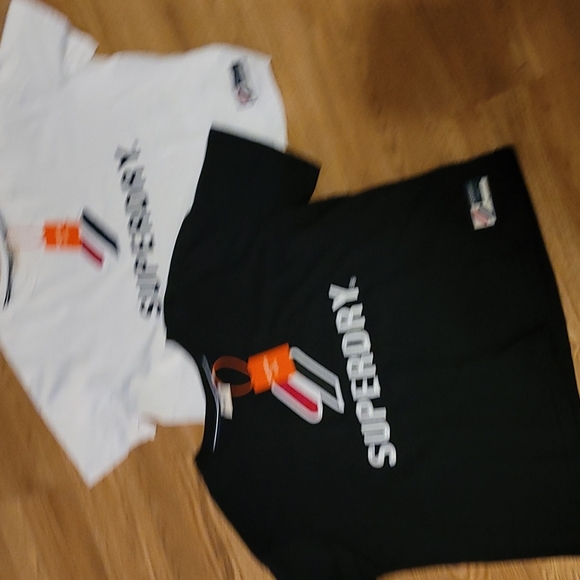 New Superdry Brand Tee set in Black and White size US Large/UK XL - Picture 7 of 7